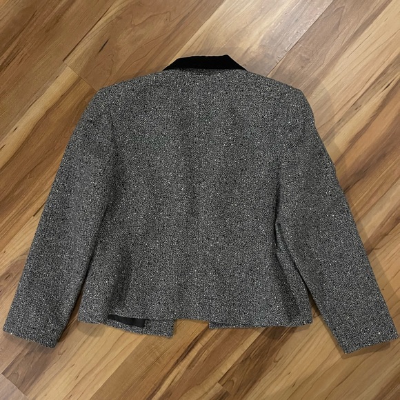 Pendleton Wool Tweed Jacket with Velvet Collar | Tailored Petite Blazer - Picture 4 of 5